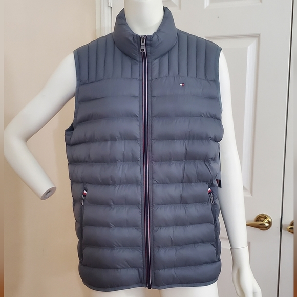 Tommy Hilfiger Puffer Gray Quilted Vest - Picture 1 of 8